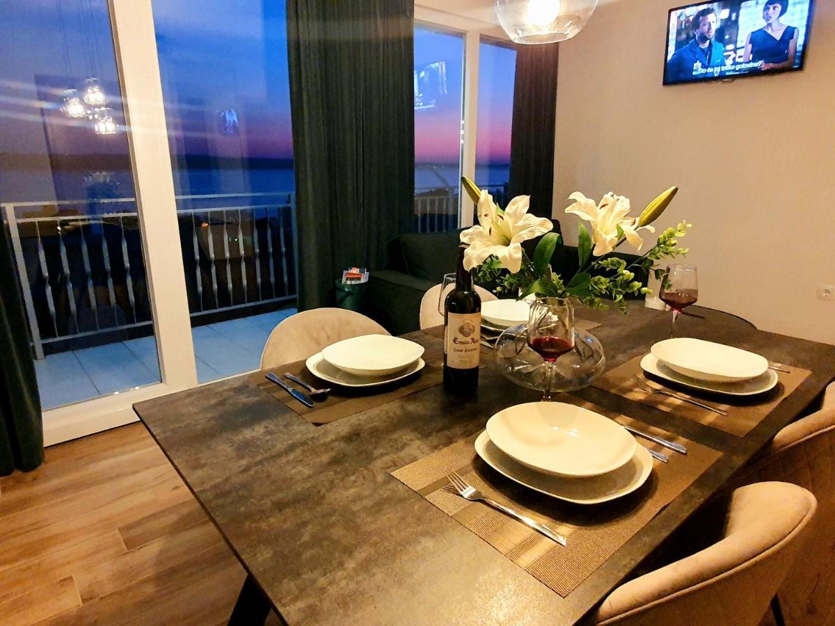 Apartmani Starigrad Paklenica - Danijel Экстерьер фото