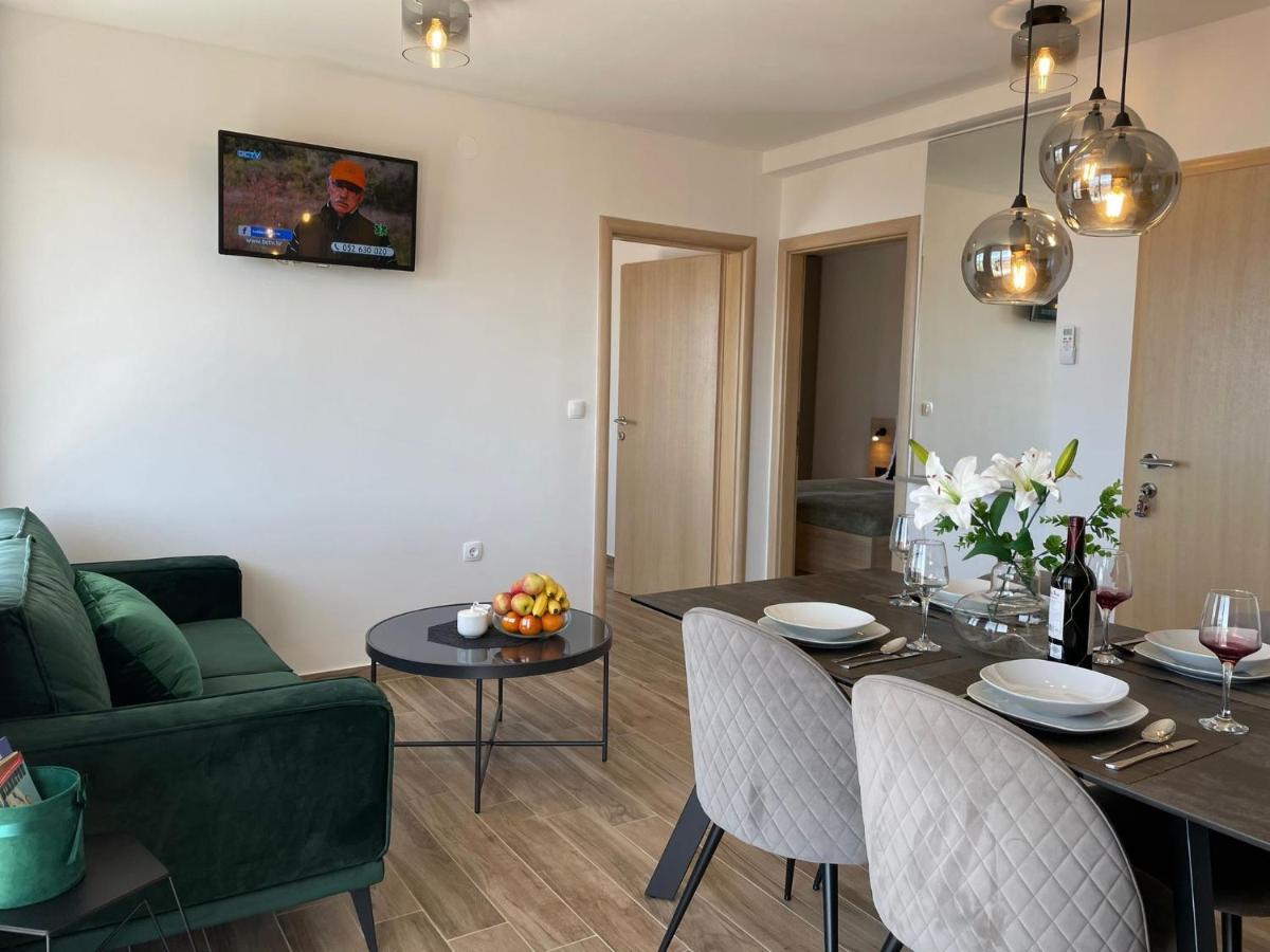 Apartmani Starigrad Paklenica - Danijel Экстерьер фото