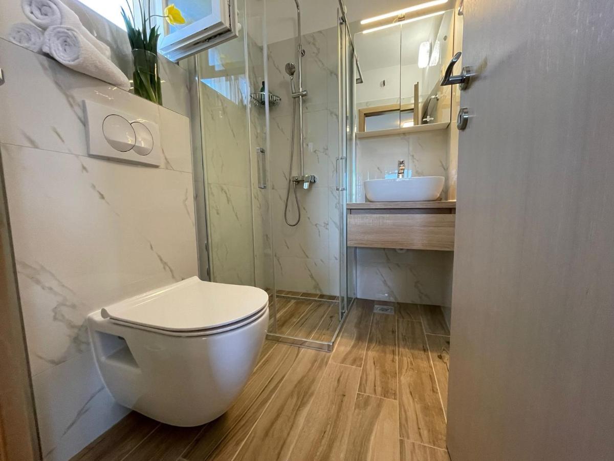 Apartmani Starigrad Paklenica - Danijel Экстерьер фото