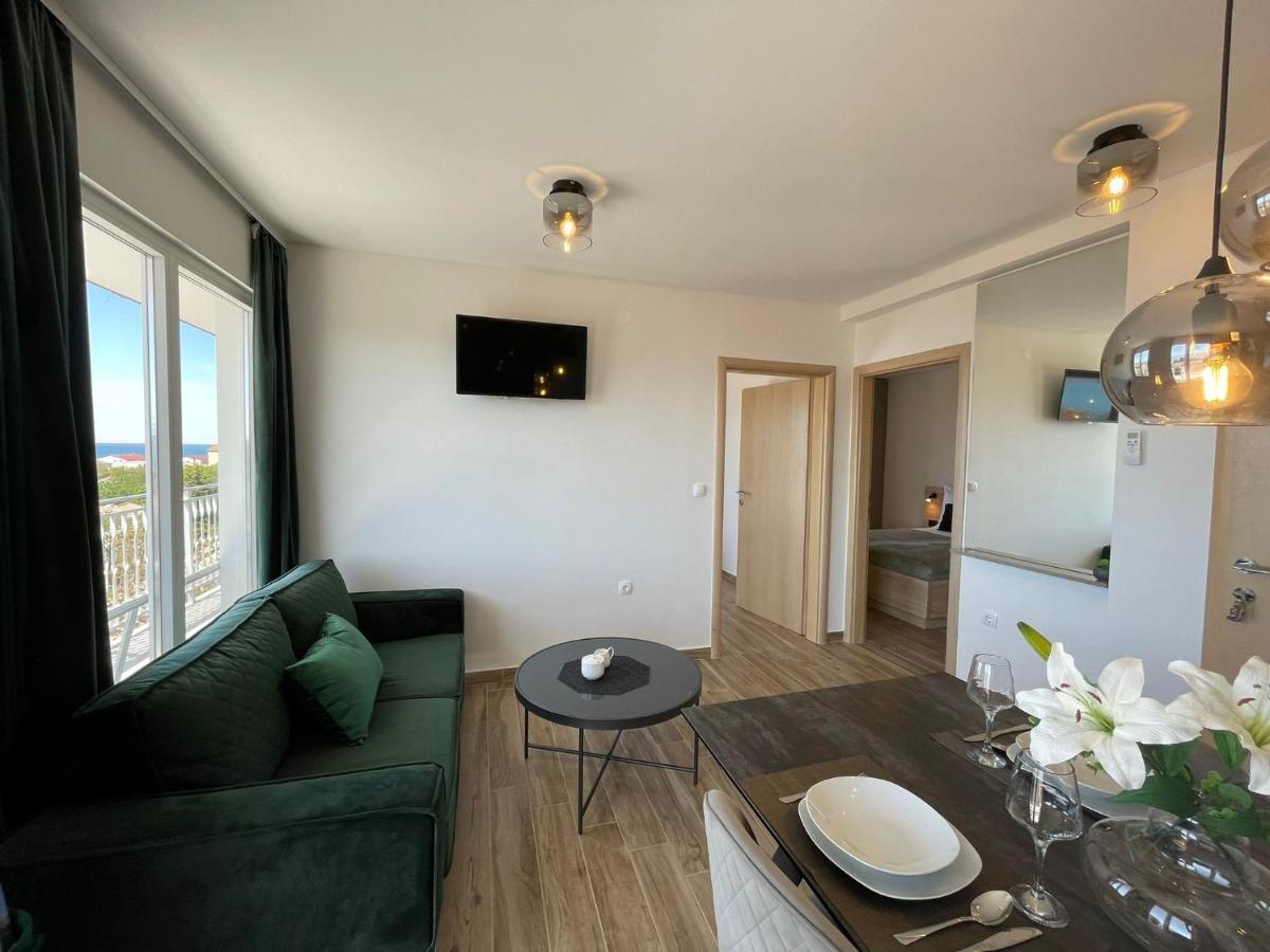 Apartmani Starigrad Paklenica - Danijel Экстерьер фото