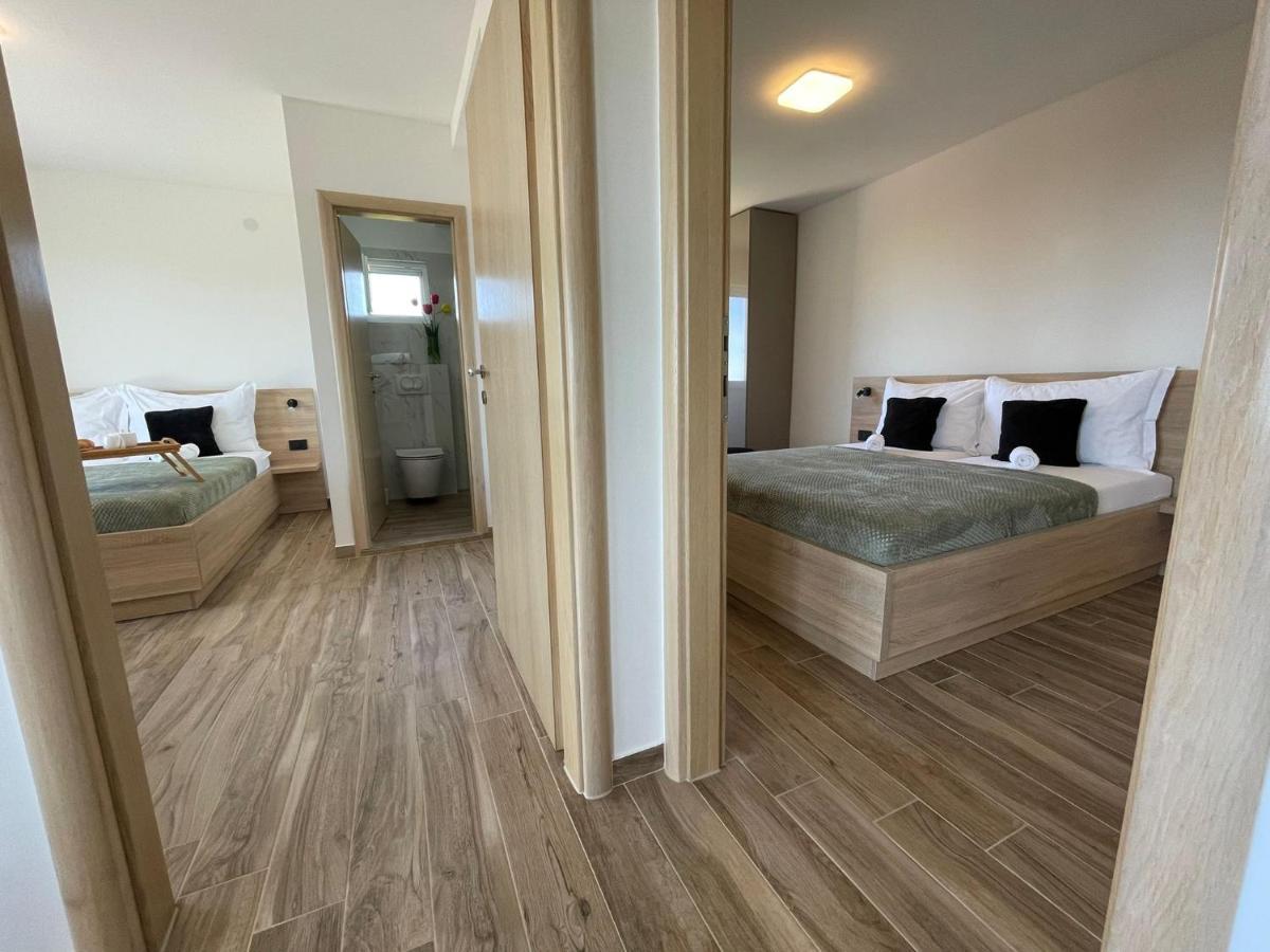 Apartmani Starigrad Paklenica - Danijel Экстерьер фото